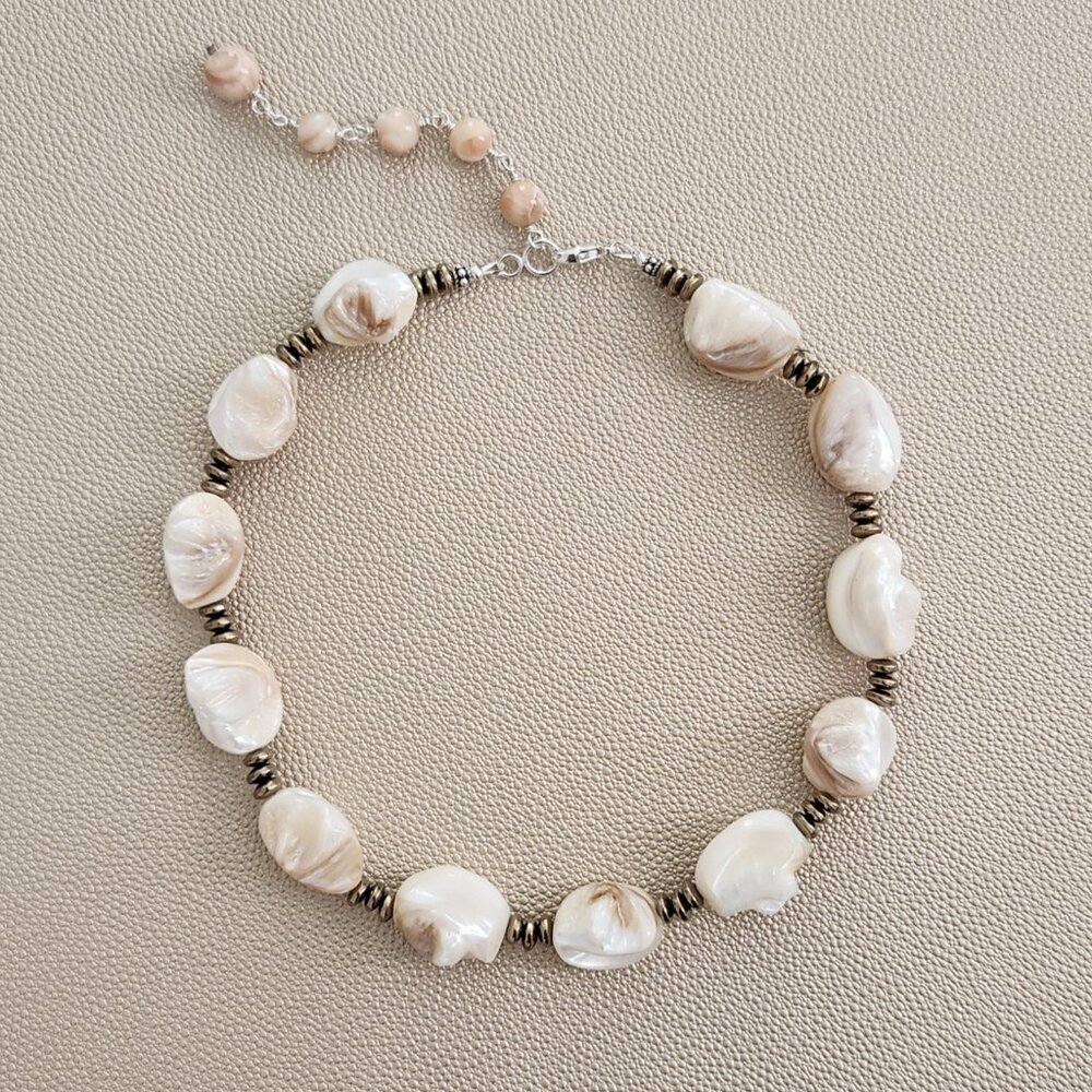 OCEAN SHELL NECKLACE